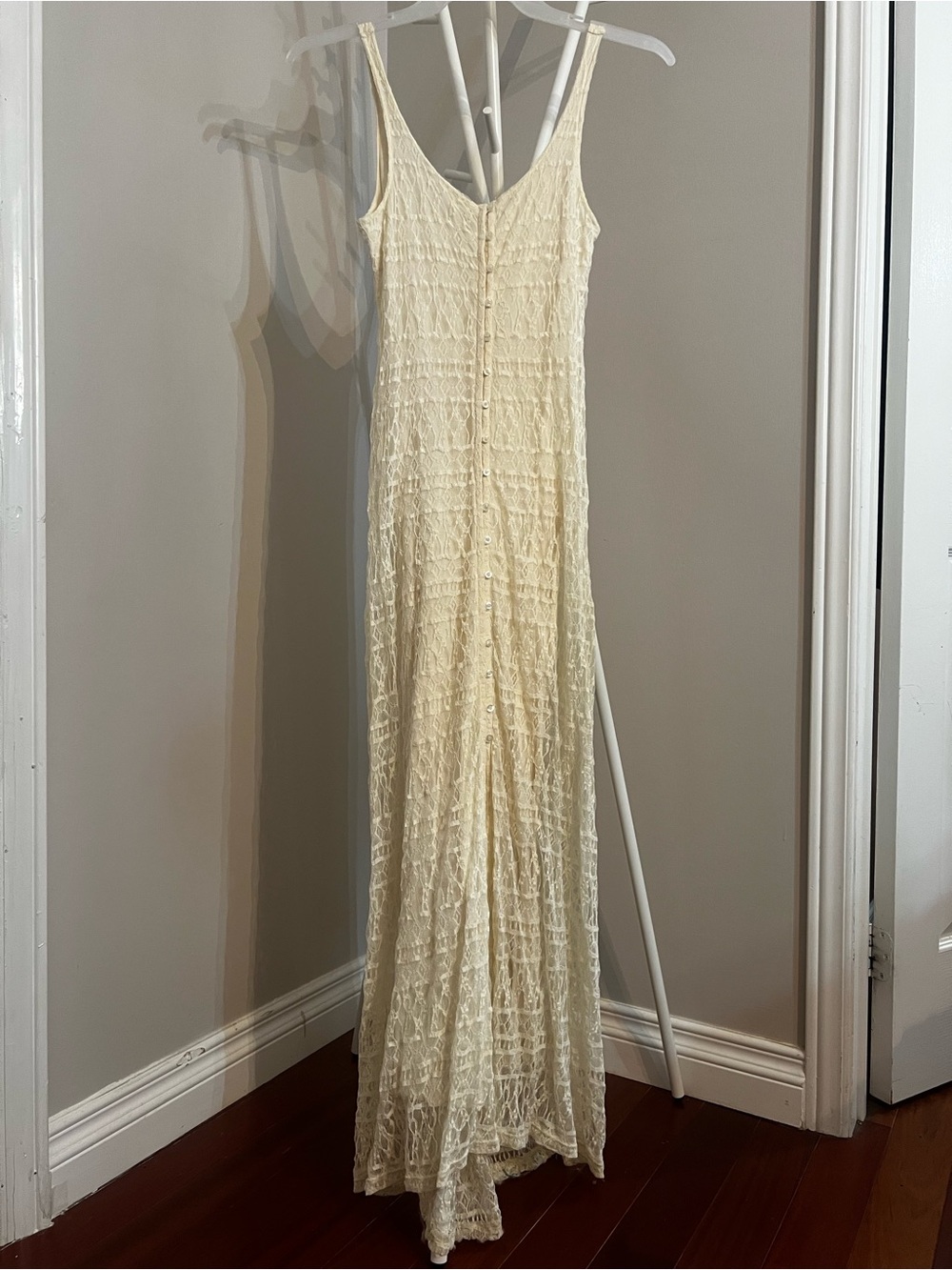 Abercrombie & Fitch Cream Lace Button-Front Maxi Dress - Picture 1 of 11